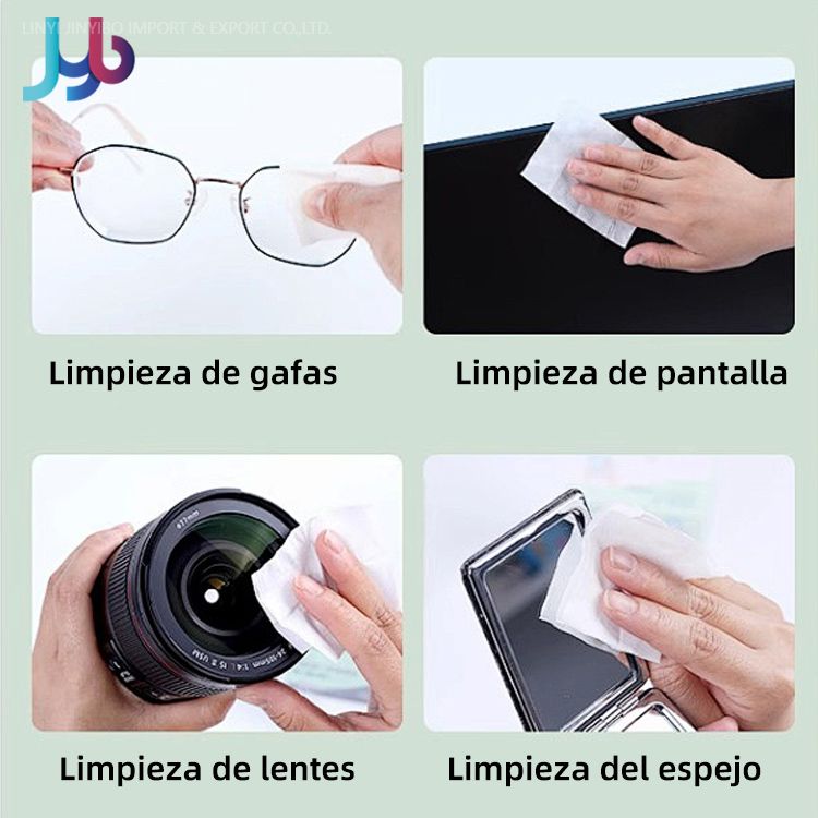 Lens cleaning wipes
